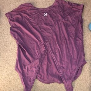 P’tula tie back athletic shirt Small